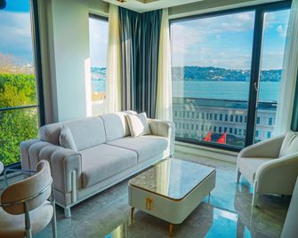 Elite World Homes Istanbul Bosphorus - Istanbul - Living room