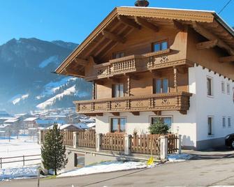 Apartment Neuner-3 by Interhome - Mayrhofen - Building