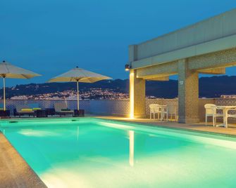 Mercure Braga Centro Hotel - Braga - Pool