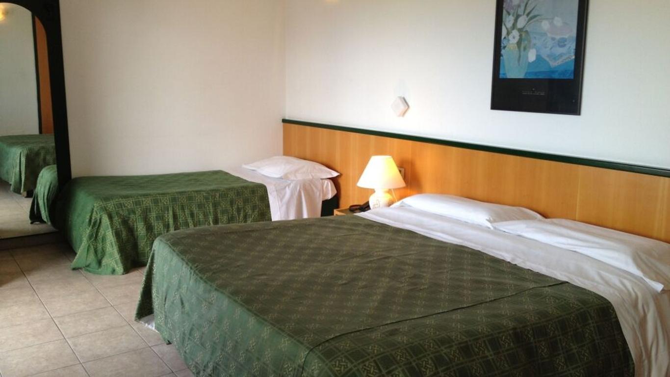 Hotel Ambrosio La Corte