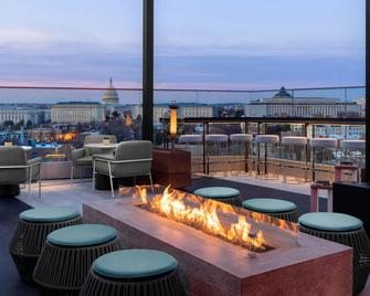 AC Hotel By Marriott Washington DC Capitol Hill Navy Yard - Washington, D.C. - Balcony