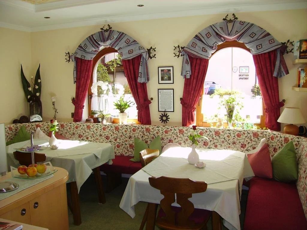 Gästehaus Sissy - Längenfeld - Restoran