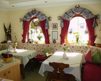 Gästehaus Sissy - Längenfeld