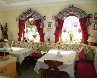 Gästehaus Sissy - Längenfeld - Restoran