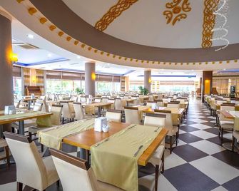 Cenger Beach Resort - Kizilot - Restaurant