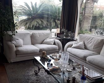 B&B Villa Victoria - רגוזה - טרקלין