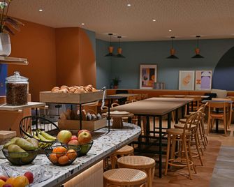 ibis Styles Charleroi Airport Aero 44 - Шарлеруа - Їдальня
