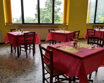 Ostello del Boschetto - Villadossola - Restaurant