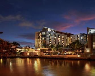 The Gates Hotel South Beach - a Doubletree by Hilton - Miami Beach - Rakennus