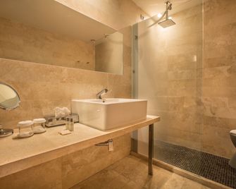 Terme Di Venturina - Toscana - Campiglia Marittima - Badkamer