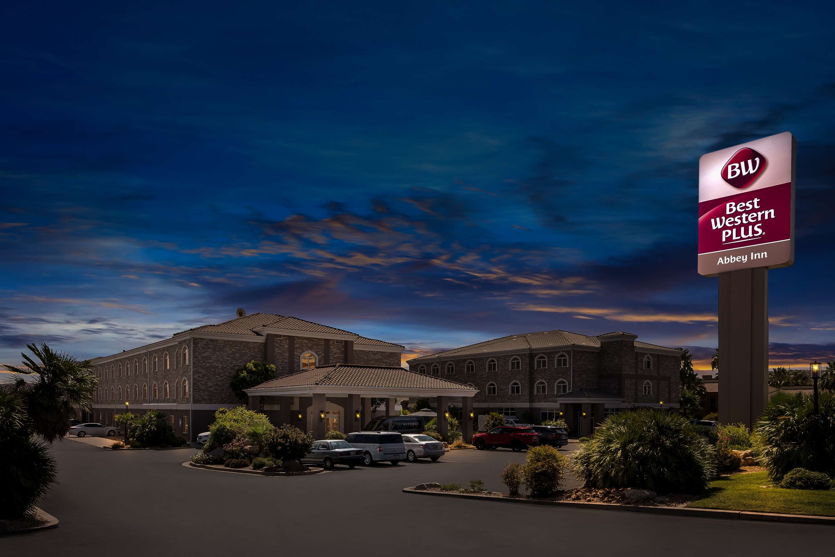 Best Western PLUS Abbey Inn - סנט ג'ורג' - בניין