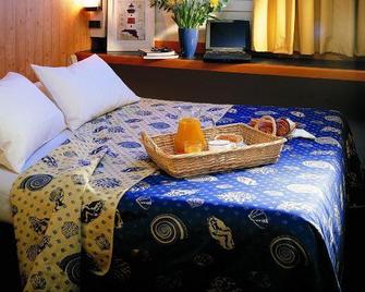 Kyriad Direct Chilly Mazarin - Chilly-Mazarin - Chambre