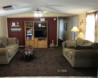 Comfortable Home on the Mesa - Aztec - Sala de estar