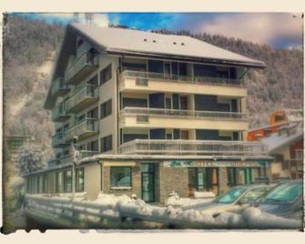 Hotel Ginepro - Aprica - Building