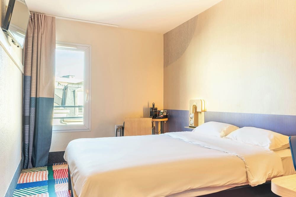 B&B HOTEL Nantes Centre