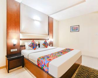 Fabhotel Shreyas Shack - Electronic City - Chandapura - Bedroom