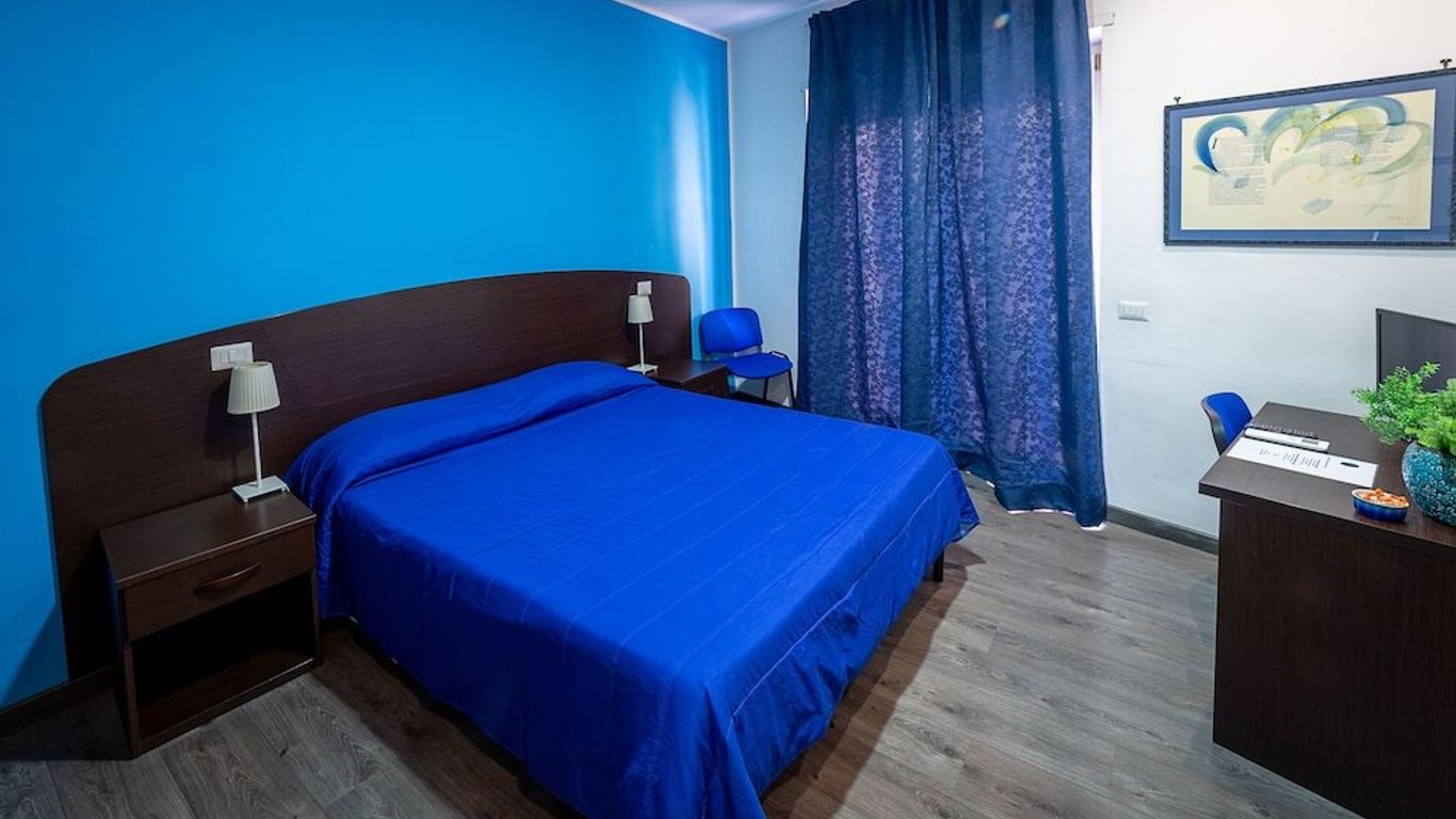 Difronte ai Musei Vaticani