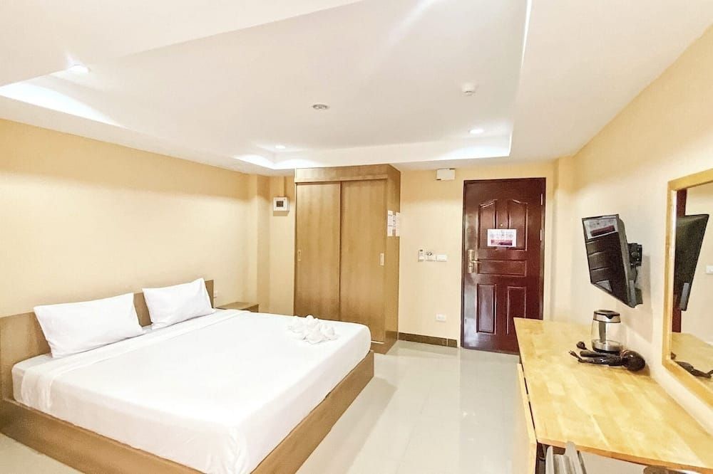 Wises Hotel - Chachoengsao