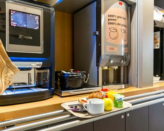 B&B HOTEL Brest Kergaradec Aéroport Gouesnou - Brest - Buffet