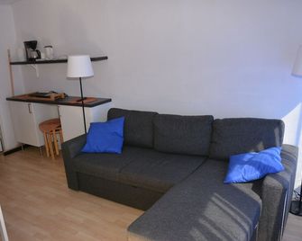 Vandrarhem, Hostel in Hällestrand Semesterby - Strömstad - Wohnzimmer