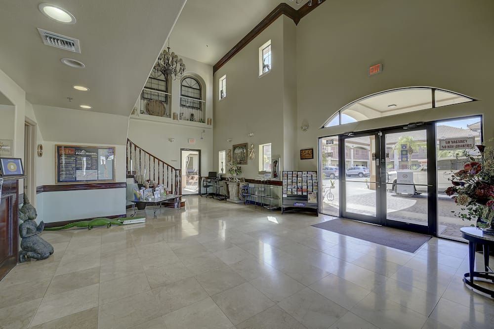 Casa Rosa Inn - פורט איזבל - לובי