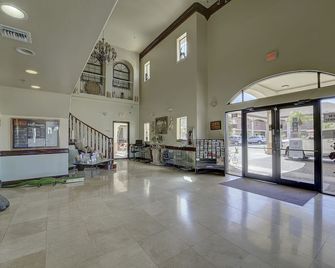 Casa Rosa Inn - פורט איזבל - לובי