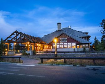 Old Faithful Snow Lodge & Cabins - Inside the Park - West Thumb - Bangunan