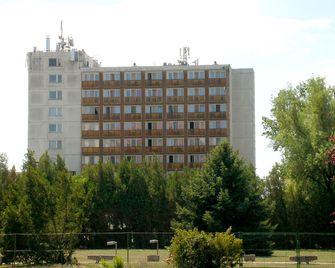 Hotel Magistern Konferencia és WellnessHotel - Siofok - Edificio
