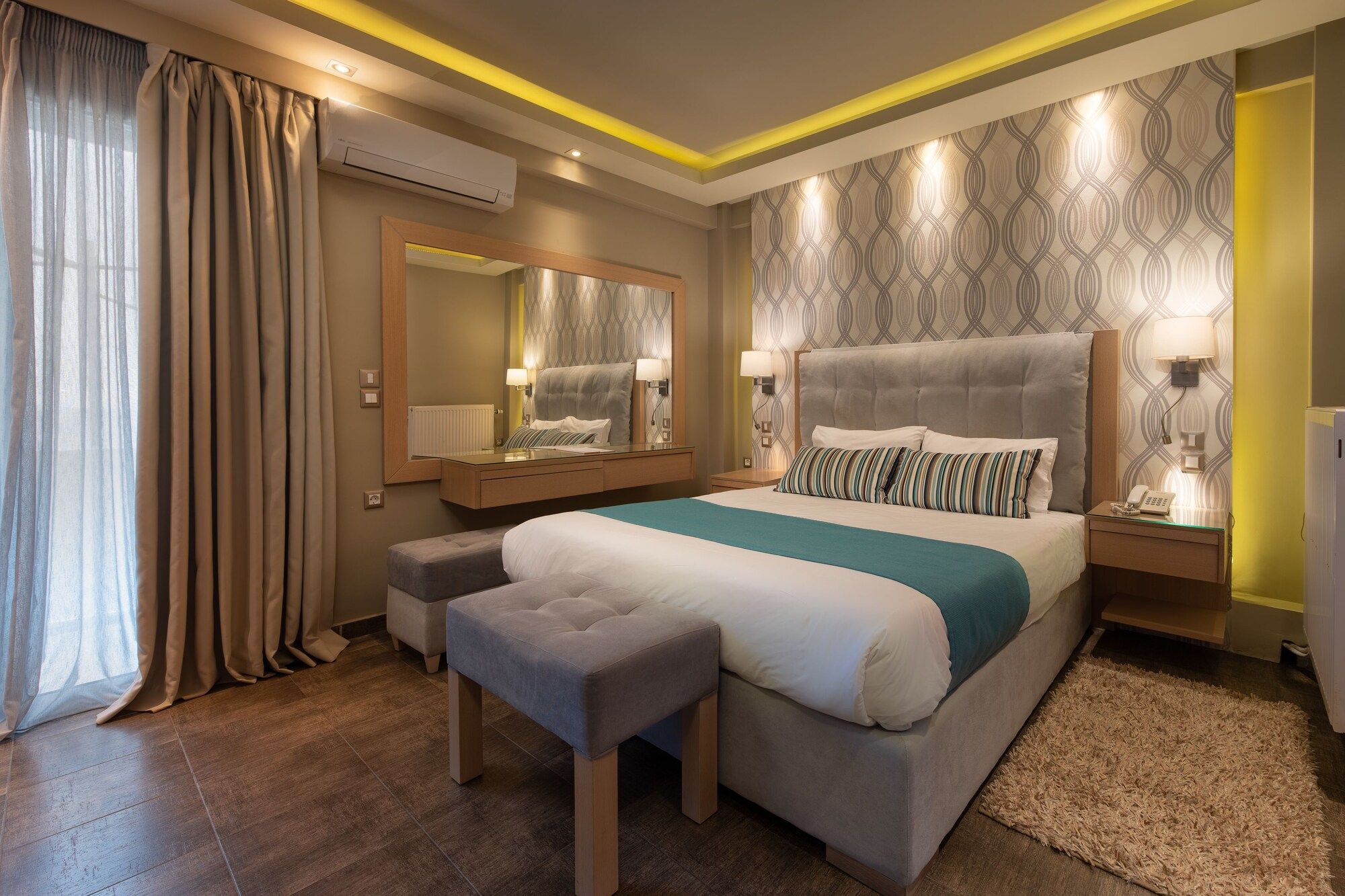 Heliotrope Hotels - Varia