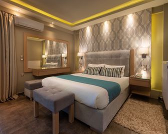 Heliotrope Hotels - Varia