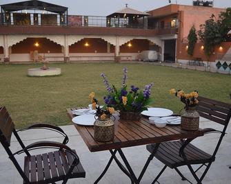 Shivam Palace & Resort - Jodhpur - Patio