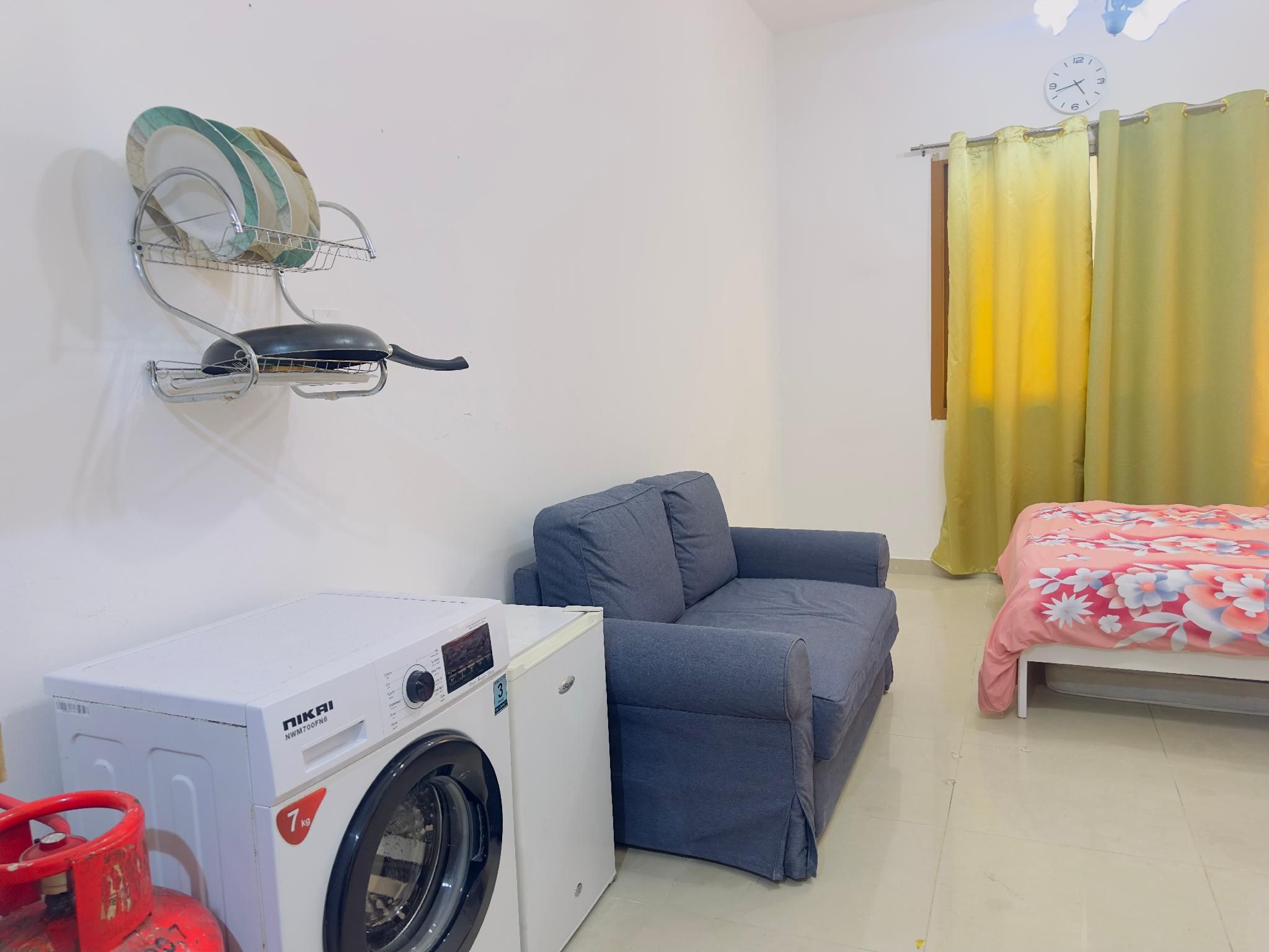 Private Studios with Kitchen in Meena bazar - Dubai - Lavanderia