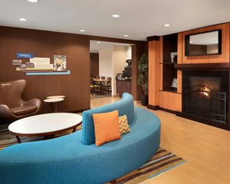 Fairfield Inn & Suites by Marriott Minneapolis Bloomington/Mall of America - Bloomington - Living room