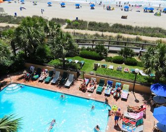 Holiday Pavilion Resort on the Boardwalk - מירטל ביץ' - בריכה