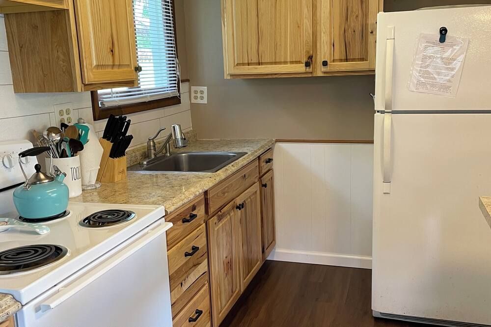 Cottage on Laurel Lake, perfect for a family