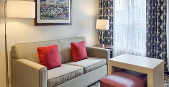 Homewood Suites by Hilton Mobile - Mobile - Oturma odası