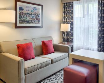 Homewood Suites by Hilton Mobile Airport-University Area - מובייל - סלון