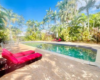 The Villas Palm Cove - Palm Cove - Pool