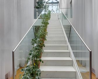 오세아나 스위트, 유 - 푼타델에스테 - 계단