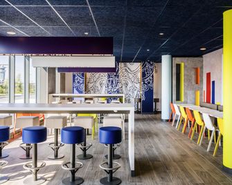 ibis budget Paris Coeur d'Orly Airport - Orly - Gebouw