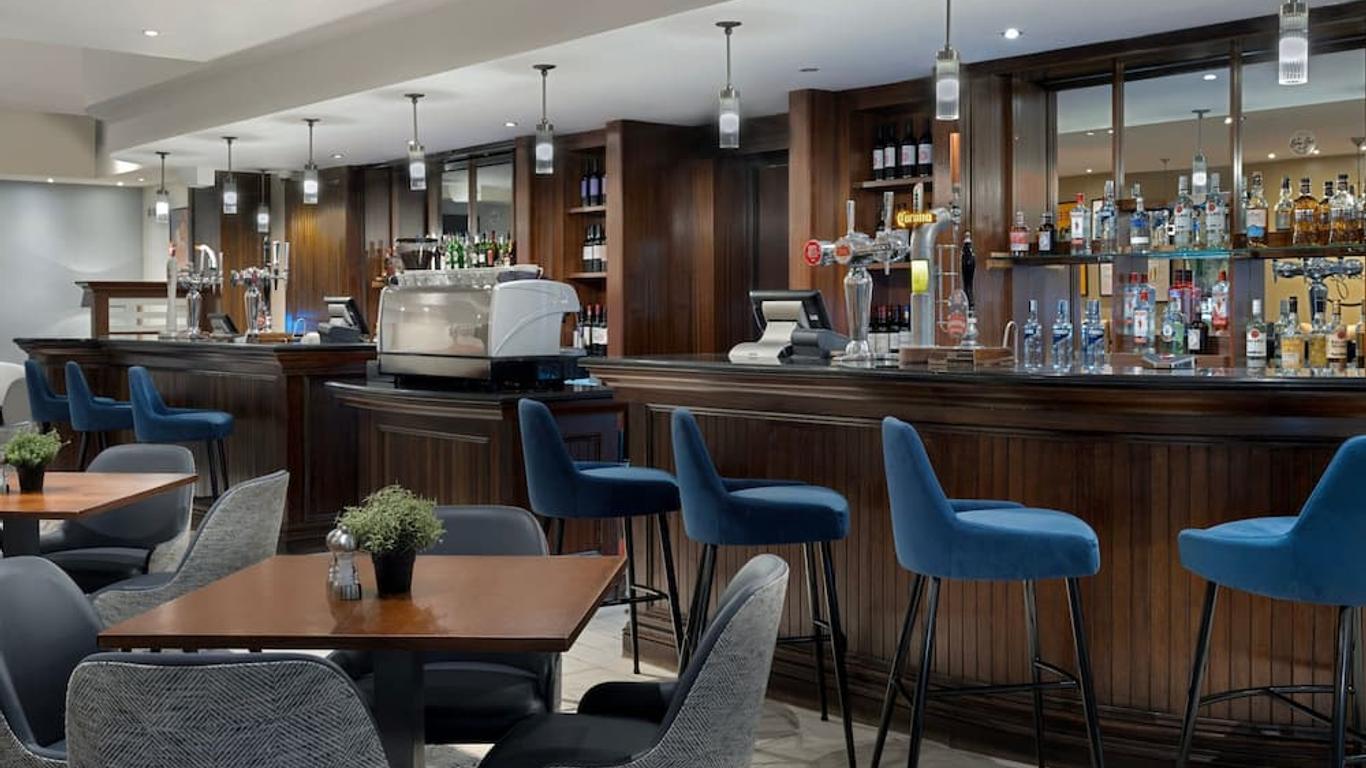 Delta Hotels by Marriott Heathrow Windsor