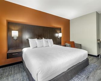 Best Western Plus Lee's Summit Hotel & Suites - Lee's Summit - Ložnice
