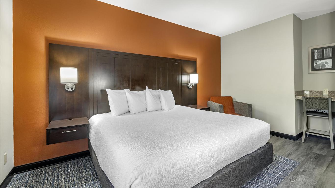 Best Western Plus Lee's Summit Hotel & Suites