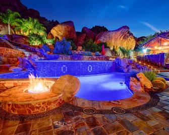 Castle On Black Mountain breathtaking panoramic views and outdoor entertainment - Carefree - Piscina