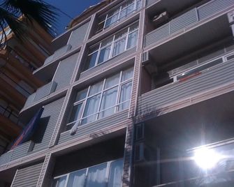 ünlü - Aydin - Edificio