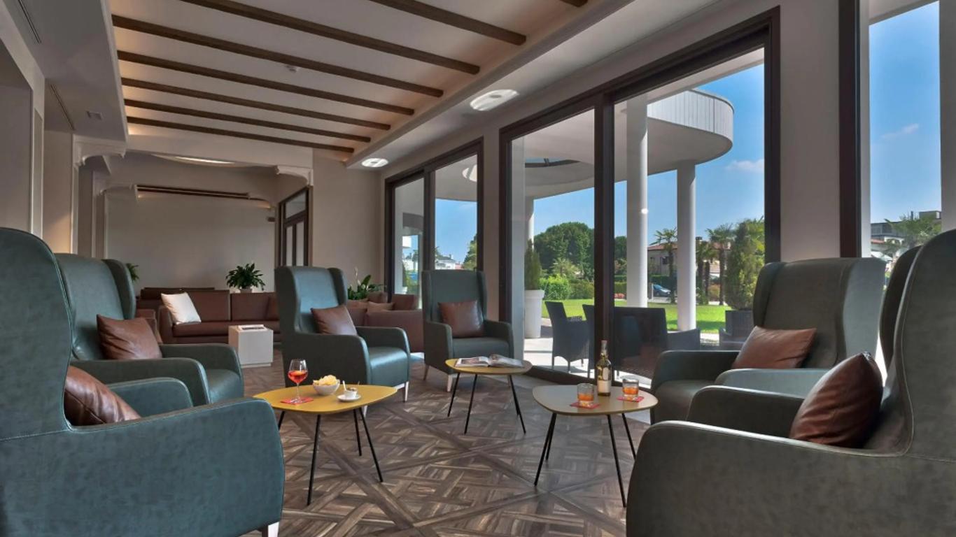 أوتيل تيرمي بيلسوجورنو