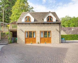 Beeches Studio - Stroud - Building