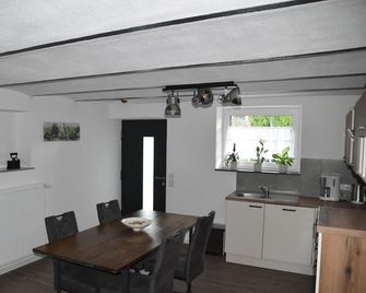 Ferienwohnung-Naurath - Naurath - Dining room