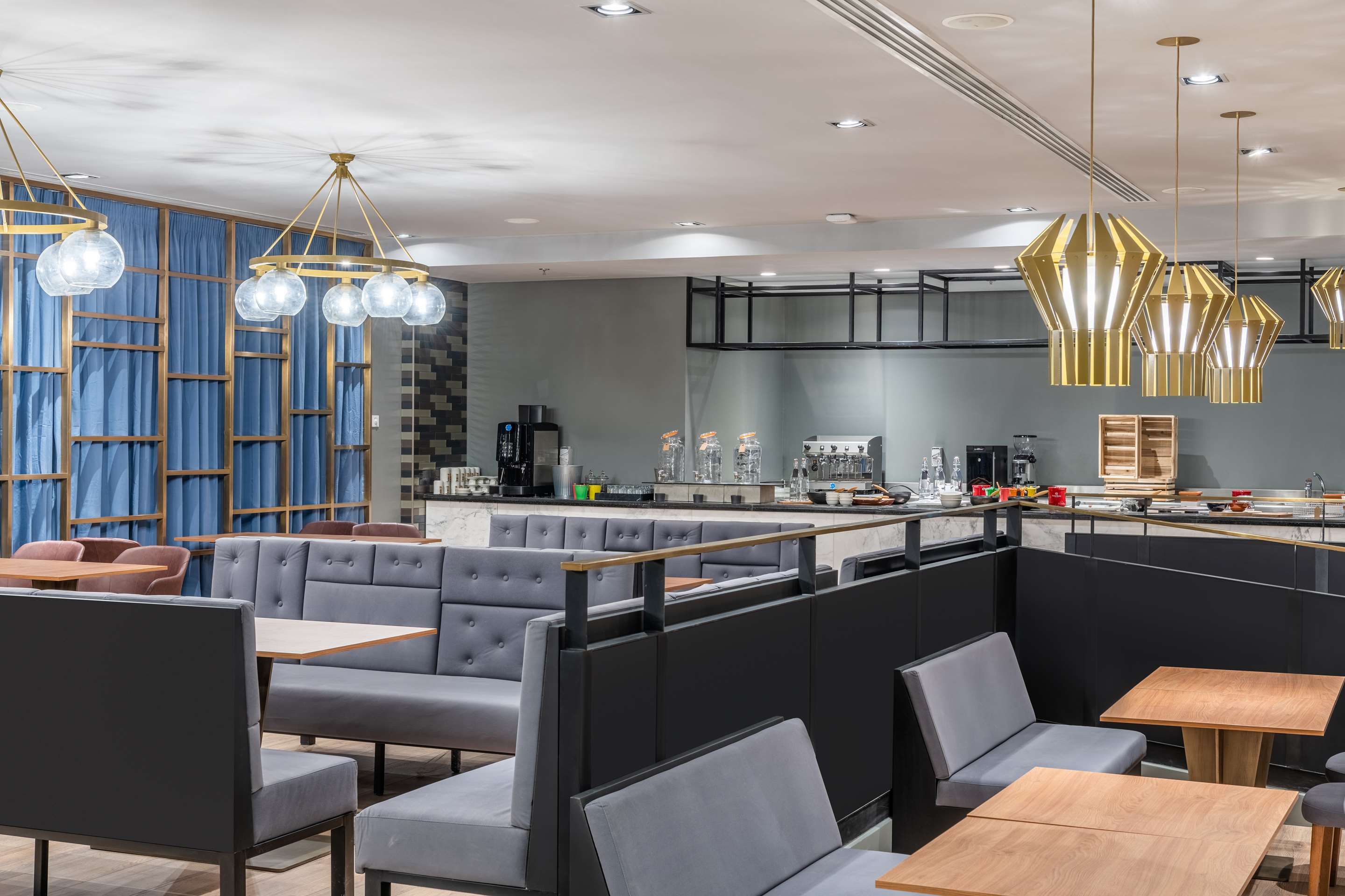Park Inn By Radisson Riyadh thumbnail 2