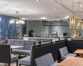 Park Inn By Radisson Riyadh - Riyadh - Restaurant
